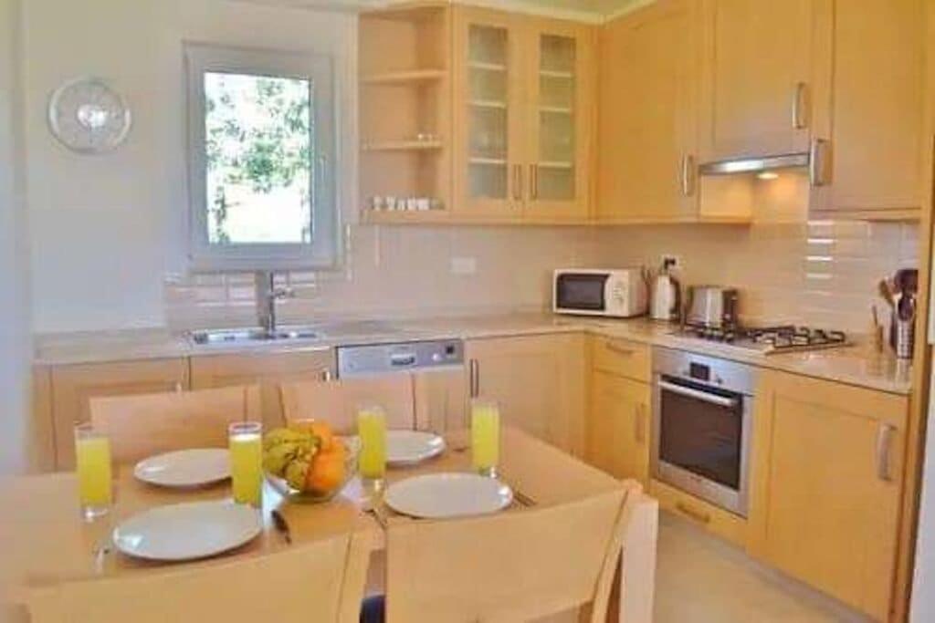 Belvedere, Lavanta, Kalkan Extérieur photo
