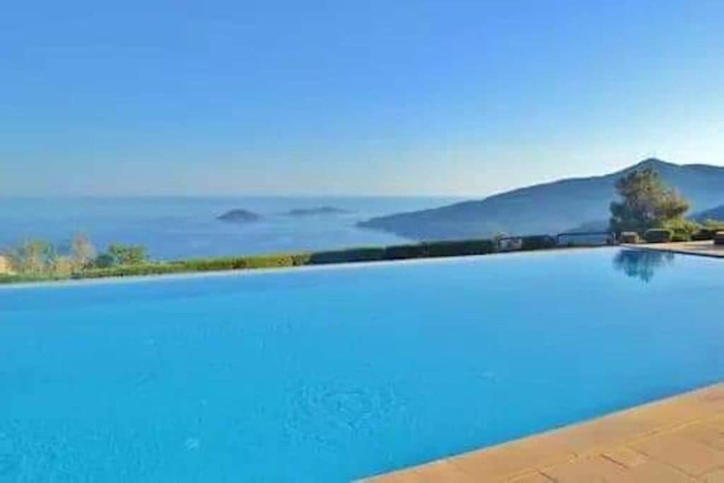 Belvedere, Lavanta, Kalkan Extérieur photo